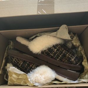 UGG women 8 slippers